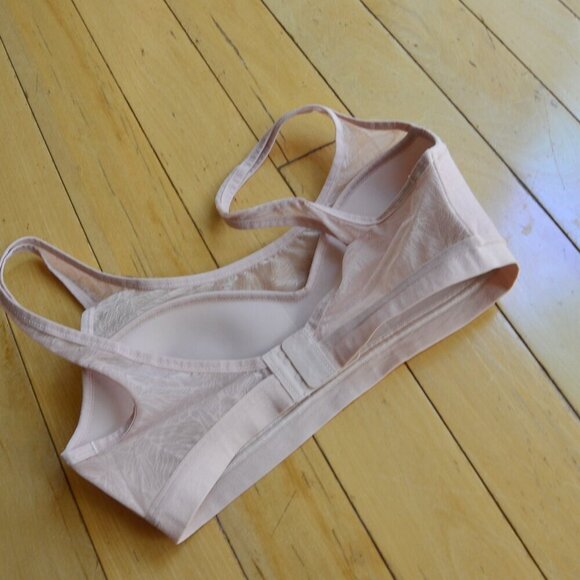 Lululemon Bra Size S - Picture 4 of 6
